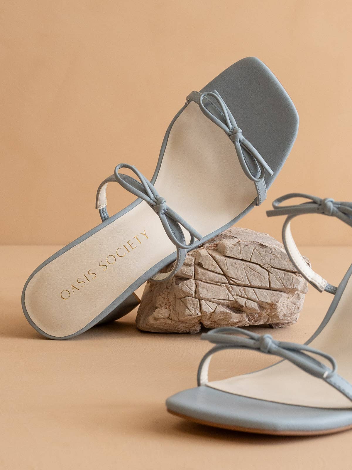 The Wendy- Classic Bow Heels - Graceful Blue/ DreamCloud Cushion