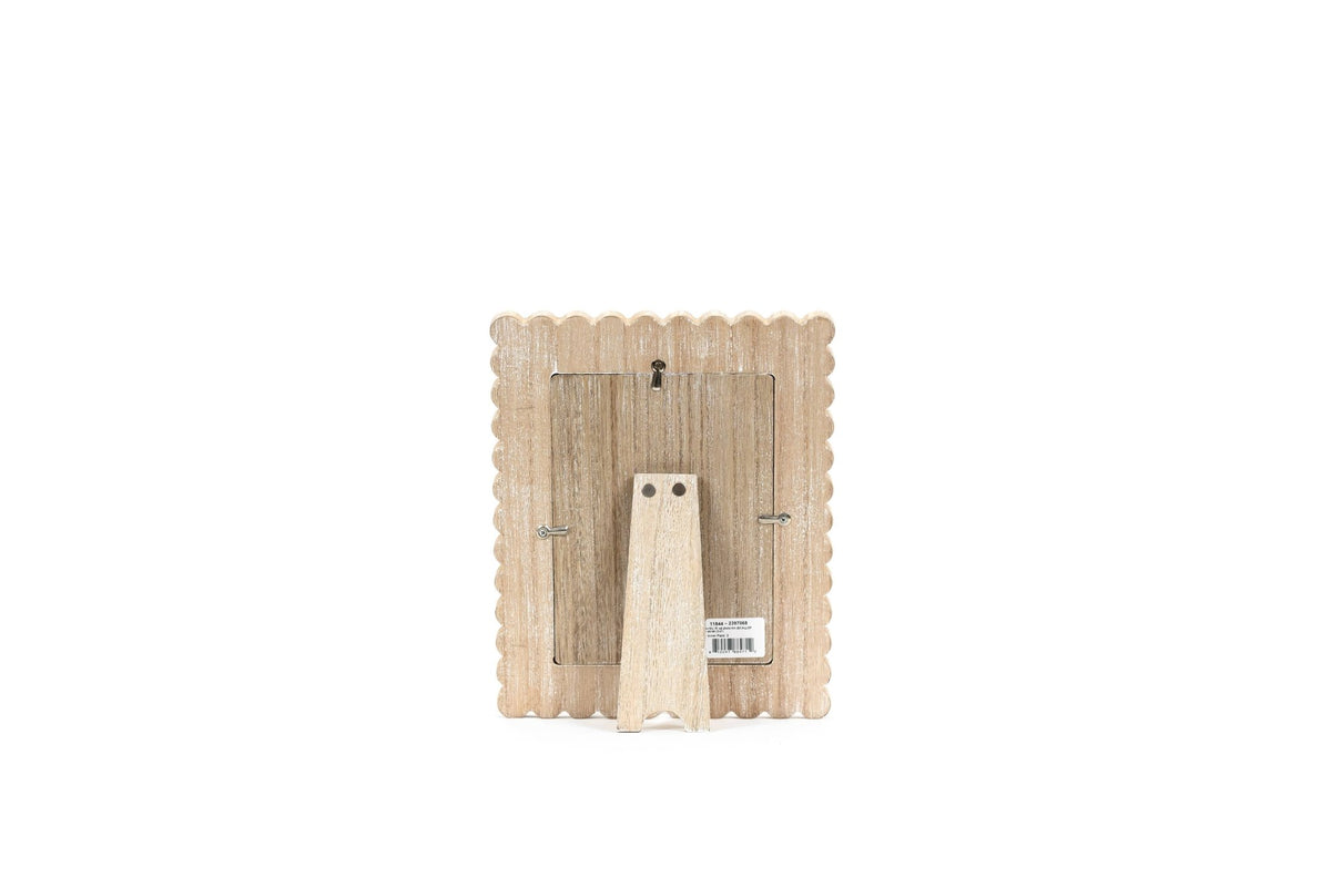 Natural white scalloped wood photo frame for 5x7 photo - The Sensory