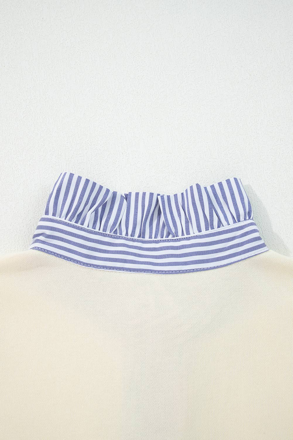 Preppy Buttoned Collar Puff Sleeve Blouse