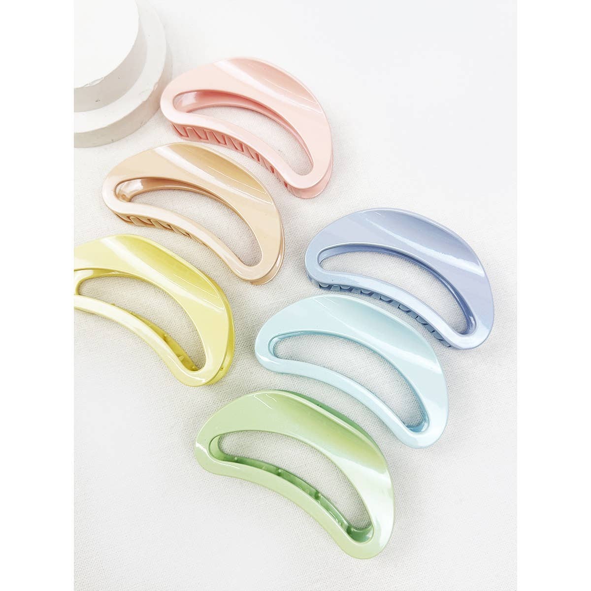 Hair Claw Clip Pearl Colors Half Moon With Double Row Teeth
