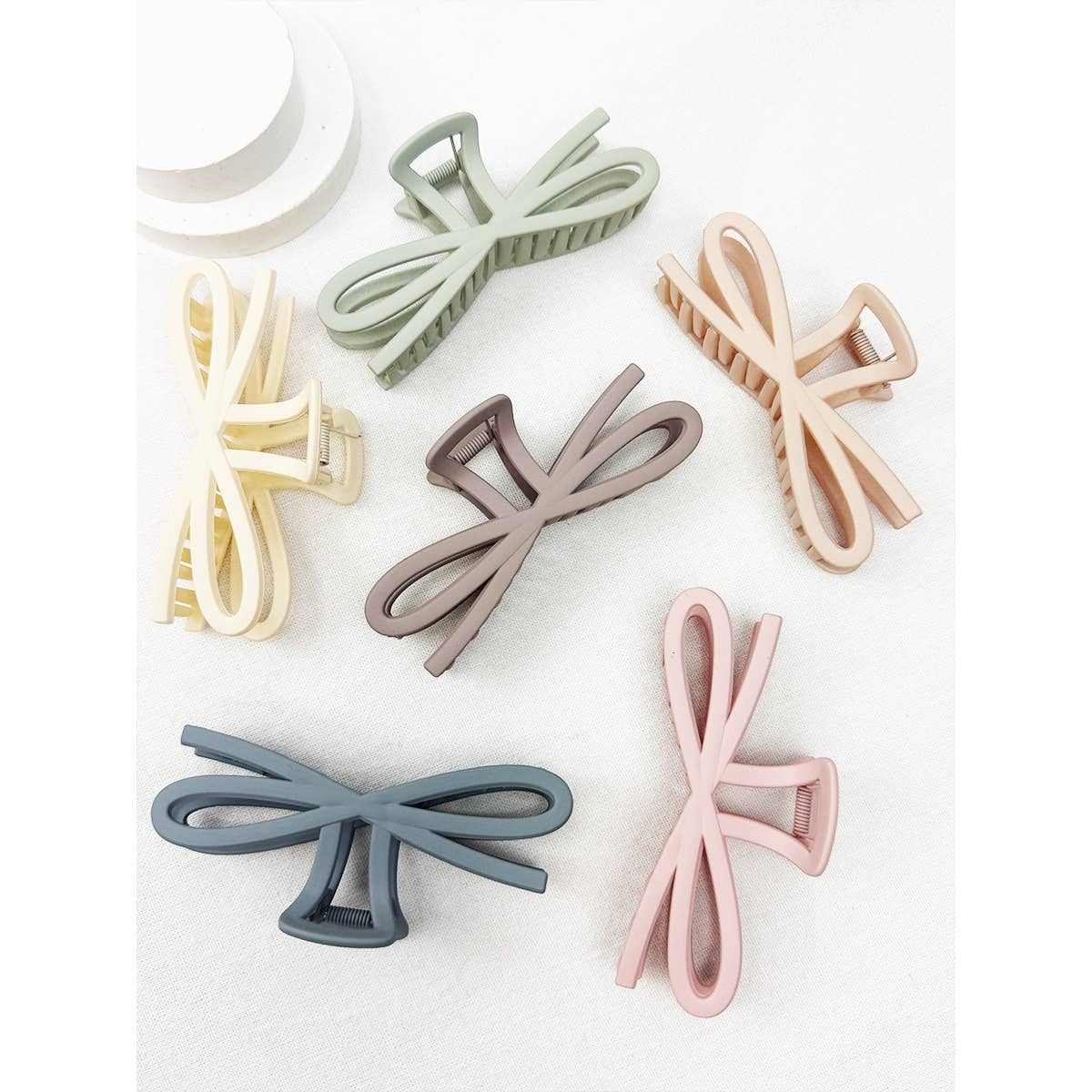 Hair Clip Jumbo Knotted Bow Claw Soft Tone