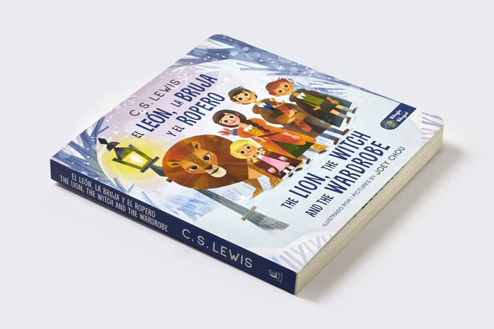 The Sensory Bilingual Board Book Edition – The Lion, The Witch And The Wardrobe