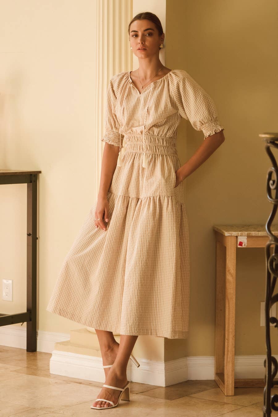 Plus Size Gingham Midi Dress With Puffed Sleeves And Smocked Cuffs