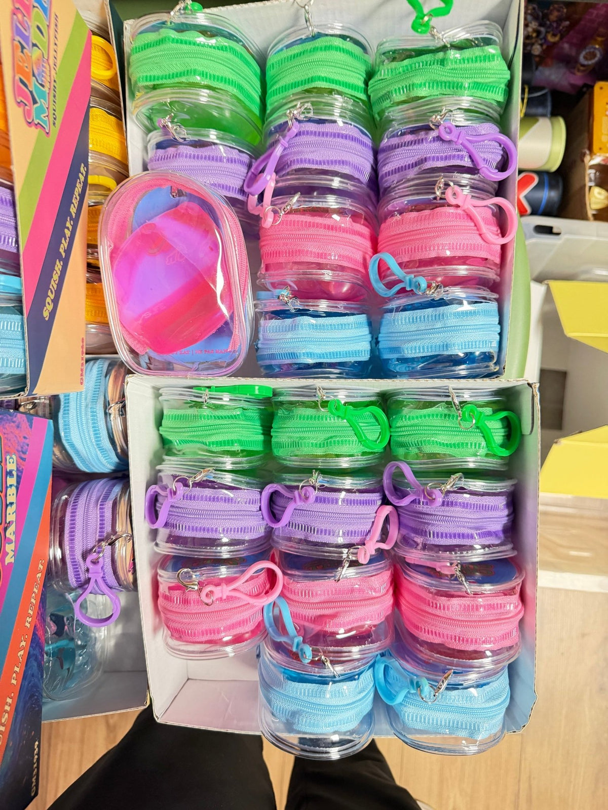 Chill Cubez Neon Squishy Clip-On | NYSLIFE - The Sensory